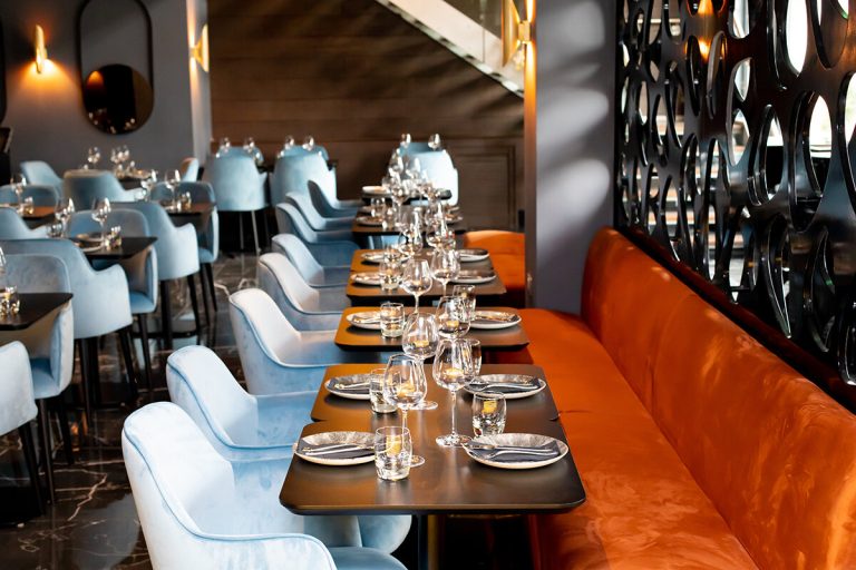 Lavish Bar Grill2 768x512