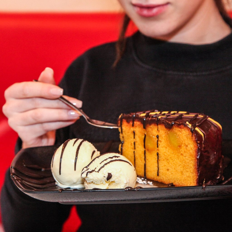 burger cocktails 2 1 768x768