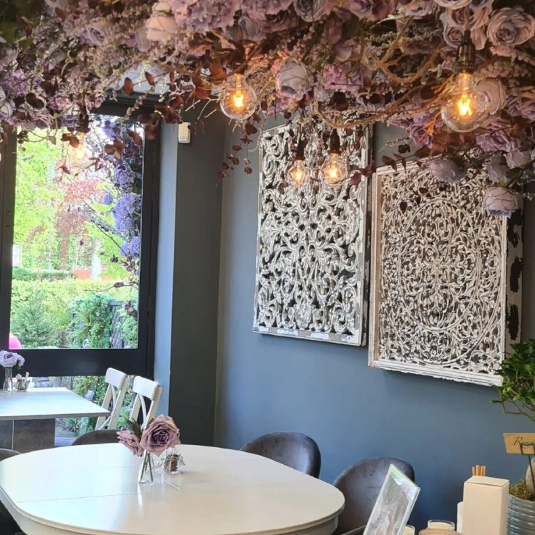 cake cups topped with