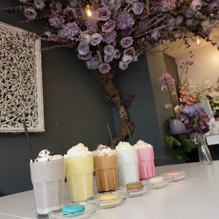 cake cups topped with