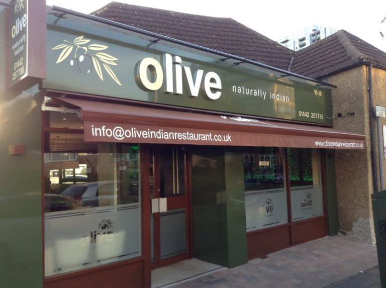 exterior photo 1 768x573