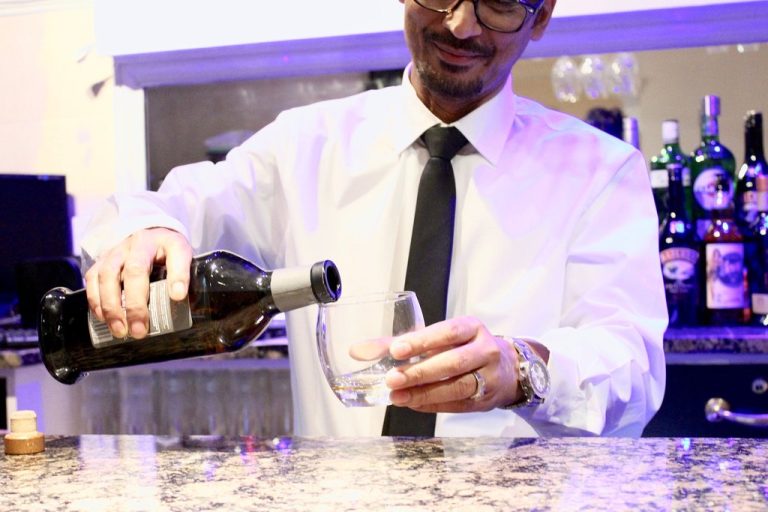 pouring scotch excellent 2 768x512