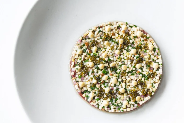 tartare of angus beef 1 768x512