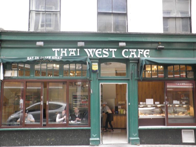 thai west cafe 1 768x576