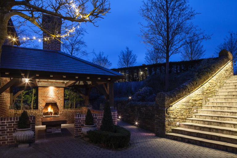 upstairs dining area