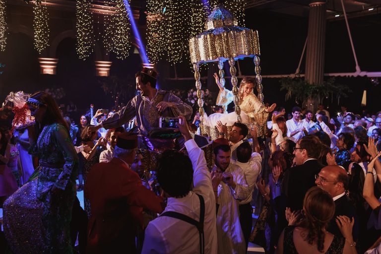 0046 old billingsgate wedding photographs 768x512