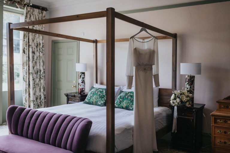 0435c233 12db 47da a43d aa6fcf57684c 768x512