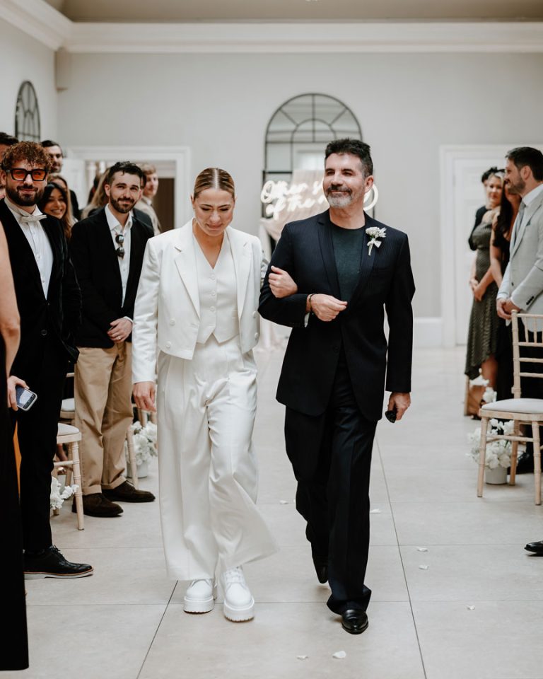 06 14 24 Emilia and Lucy Spraggan Smith Saltmarshe Hall Sarah Beth Photo 066 768x960