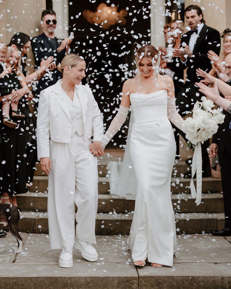 06 14 24 Emilia and Lucy Spraggan Smith Saltmarshe Hall Sarah Beth Photo 199 768x960