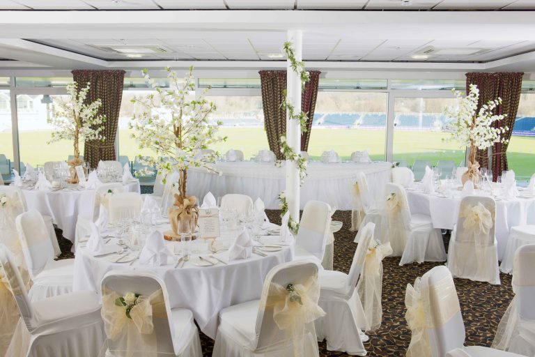 09f2e9ef 6cd9 44a6 8cc4 c0d5a91c3421 Emirates Riverside Wedding 4 768x512