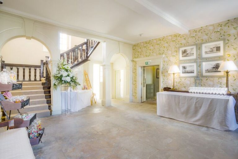 0a61c119 5ff1 4ba9 aeaf 782e332f87a2 York House Entrance Hall 768x513