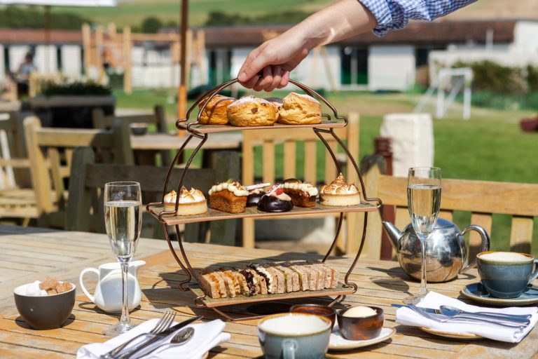 0b3b21de fd0e 4acd b2e4 6a9723bff5d3 768x512