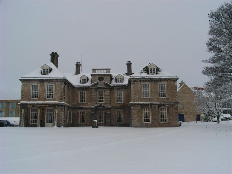 0cae93f9 546a 413b 8960 6f0b7ae842de 1000 1000 scaled 1290968 holiday inn 201602161216011712300567 768x576