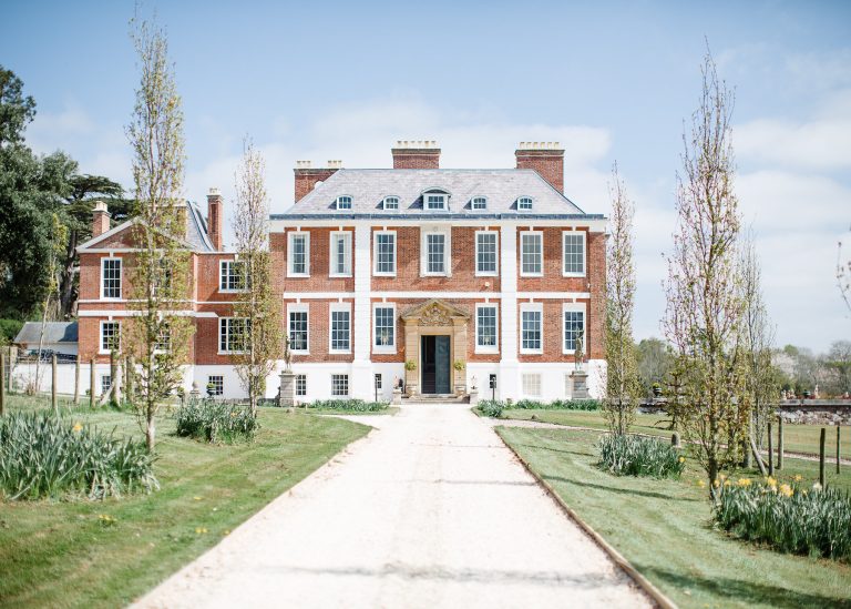 0ce4173d 04ae 4011 9884 0a4554b1a89d pynes house a classic affair coco and kat wookie photography 1 768x549