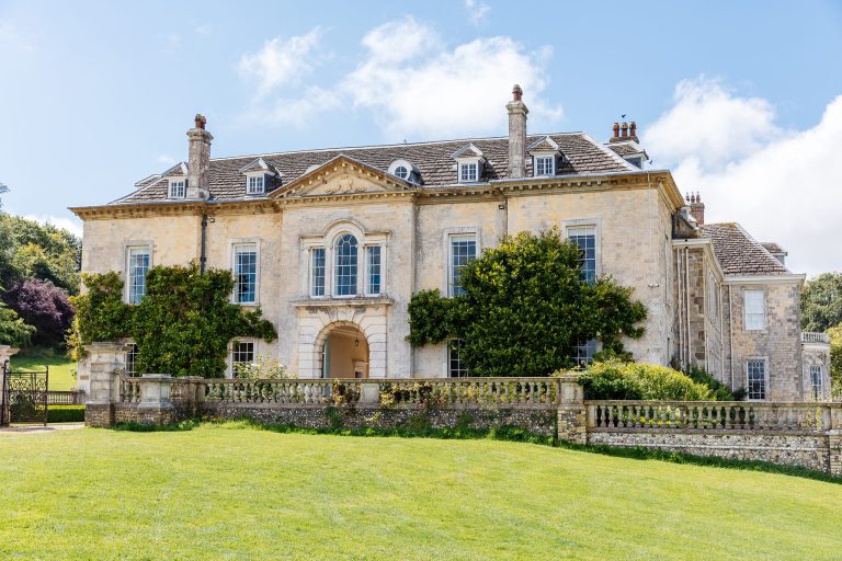 1 FirlePlace TarahCoonanPhotography header scaled 768x512