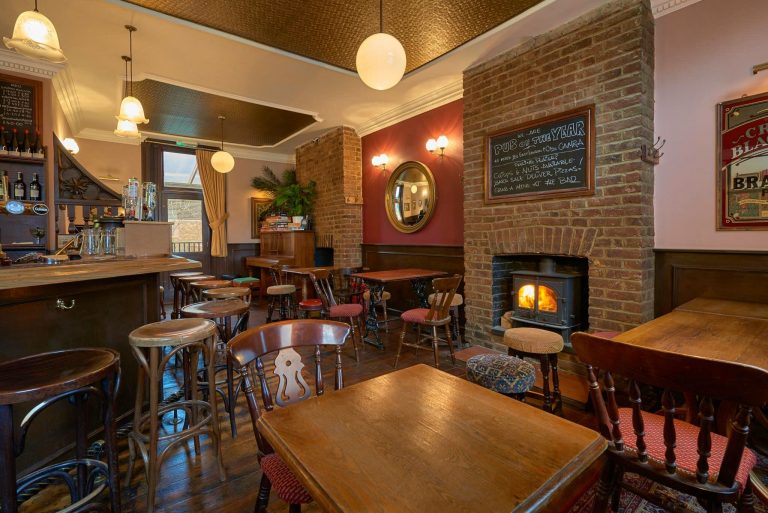 10272594 1724372287774828 2336401882056303373 o 10042024124812 768x513