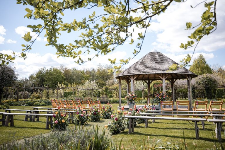 12 CharlotteMichael TheGardens FlorenceBerryPhotography1 768x512