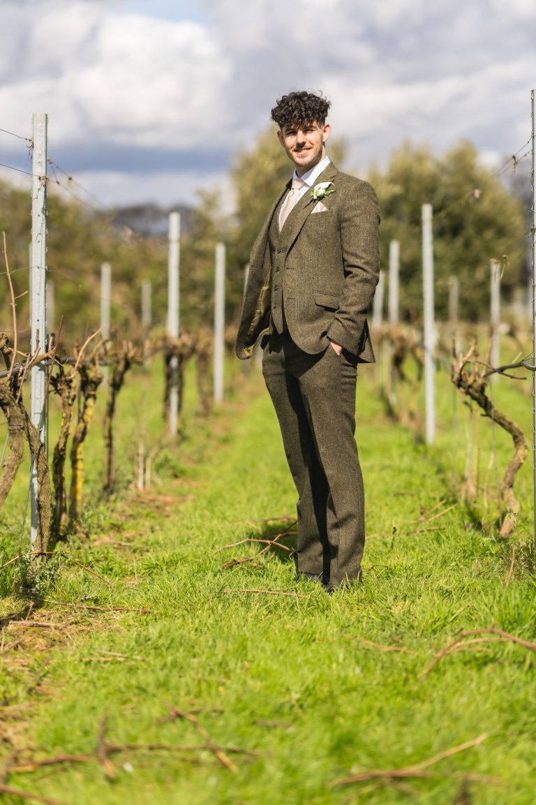 15b9f6bf 307e 4724 8889 3db3f1e37688 768x1153