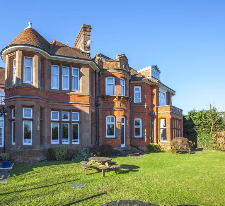 170120 00462 768x704