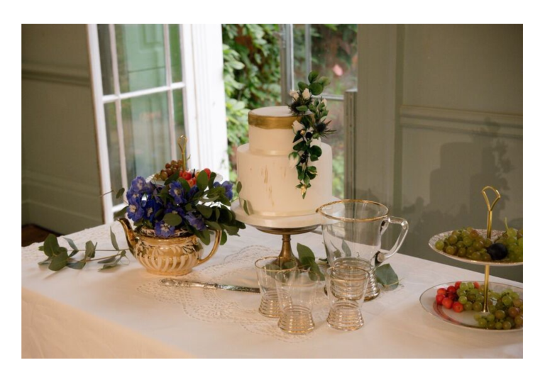 181georgainroomsidesetting 768x543