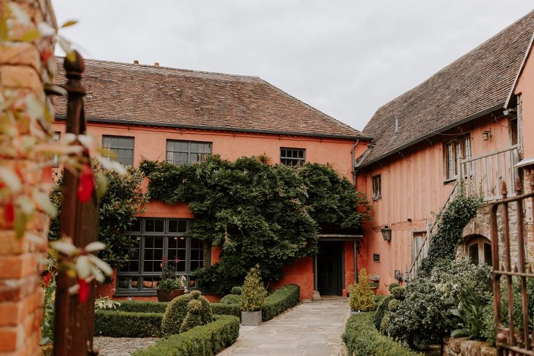 1825046f c0a4 4af2 ad12 0f709019f4a7 768x512