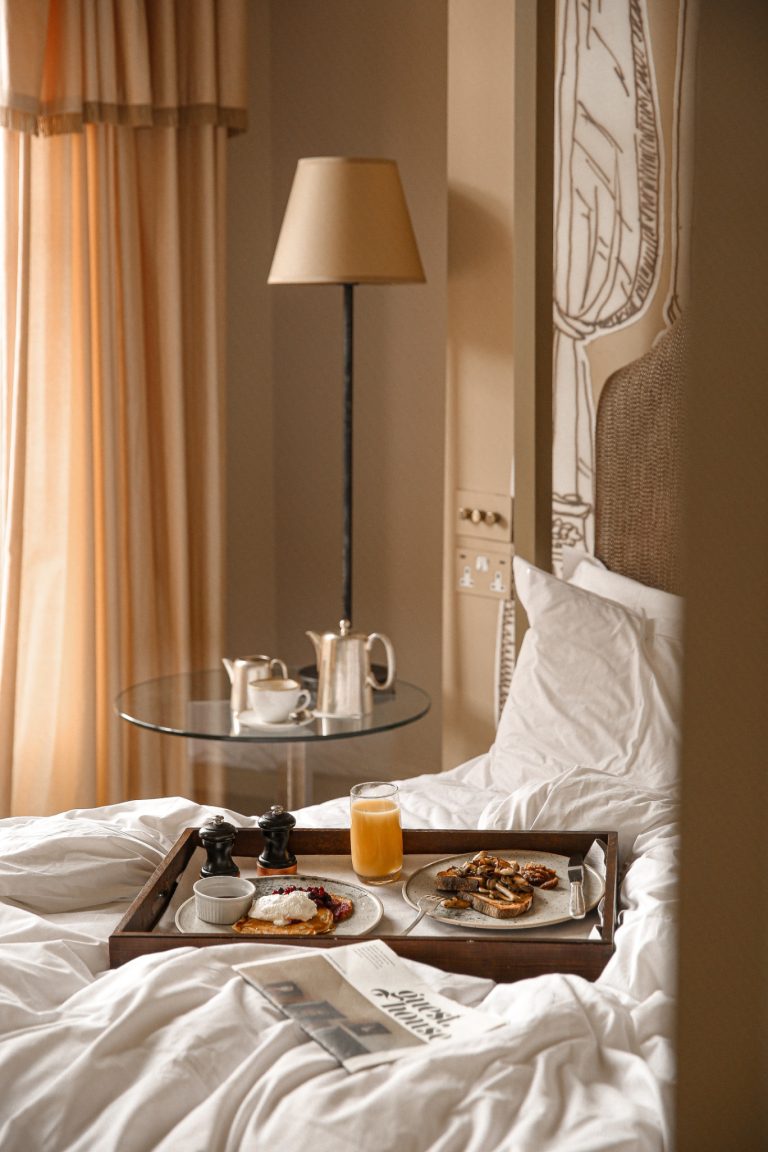 1af8fc33 a1a3 4f6a 9d5b a3055b7fe438 768x1152