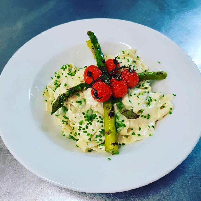 1e2f329b 6e5e 4d71 b203 4f95265e1bab 768x768