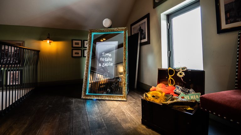 20190401 TCFWinaWeddingFayre 0025 AshYoud 768x432