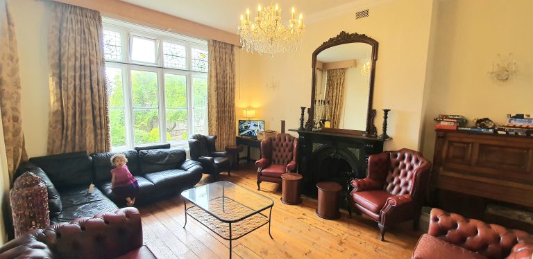 20220813 231725 768x374