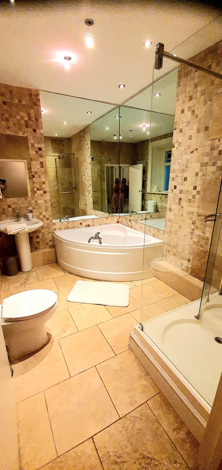 20220814 000742 768x1620