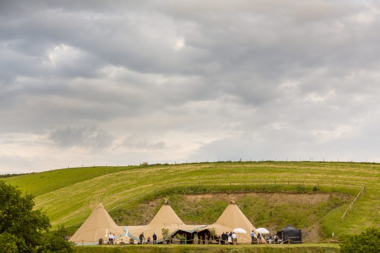 2022 07 13BethandMatt CoxleighBarton 227 768x512