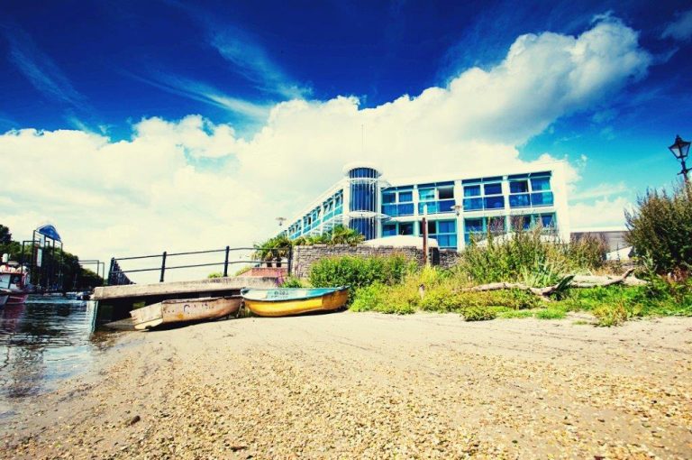 22aa8237 1ff9 4021 a679 f074ce31c2bf CCH with boats 768x510