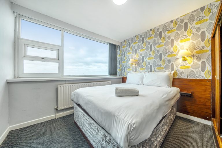 25e094bc 159c 4040 b414 079215c0a983 768x512