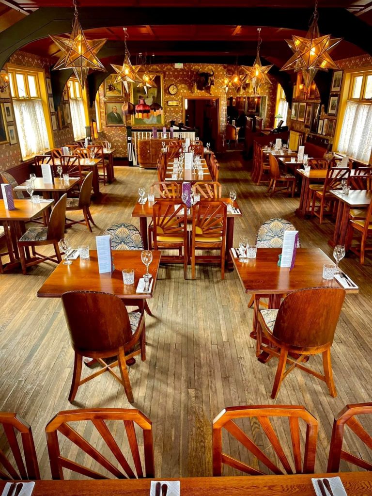 28db0d17 84f9 4f56 95e2 4484a108319b 768x1023