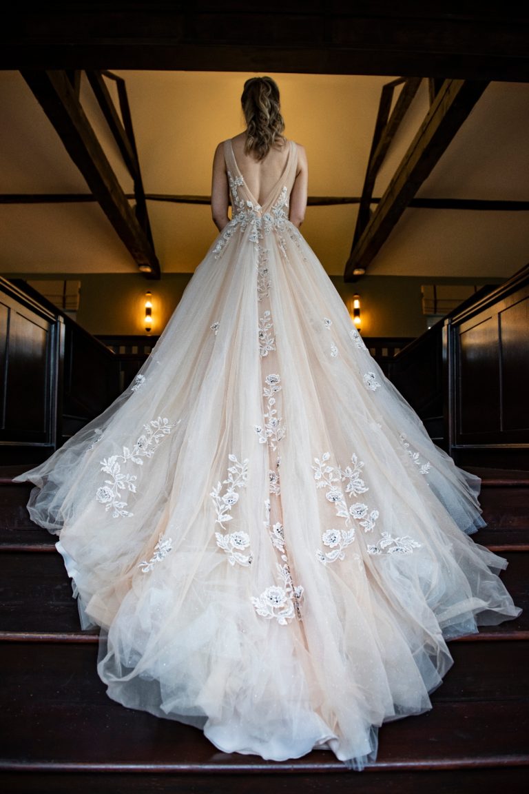 2927d450 2c25 40f6 b8f9 681d73fdfce4 768x1152