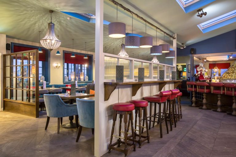 2996c8ff abf2 4bc6 8767 252328c1388b 768x512