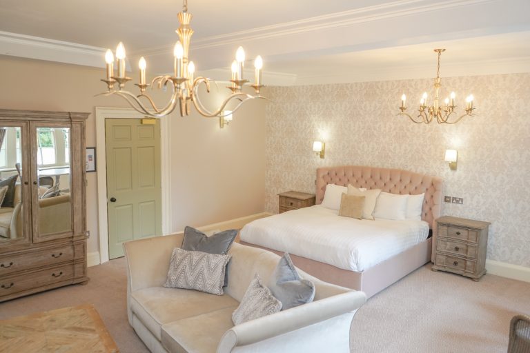 2b3a108f dd8d 4c2a 8e58 271885221b2c 768x512