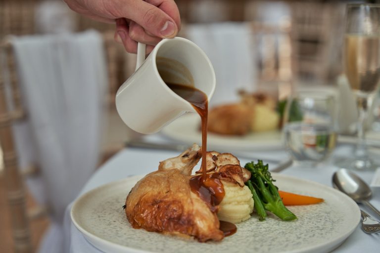 2cf934d8 a764 4675 bfd6 bc180b295d3f 768x512