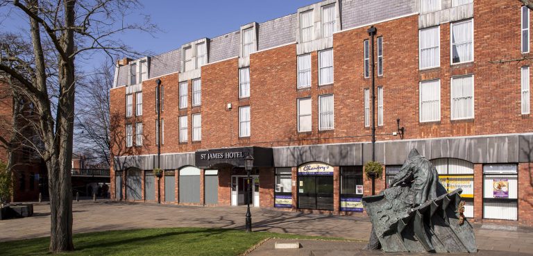 3.Grimsby ext02 ac6ji6 768x369