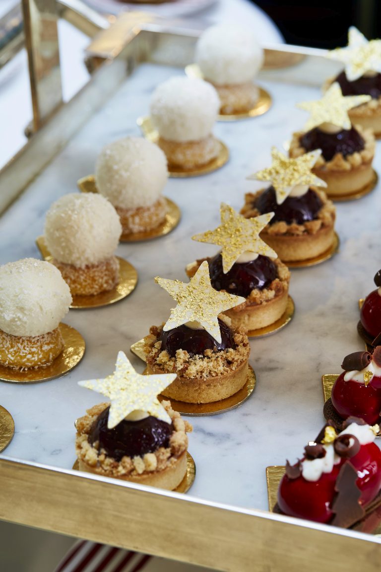 30 10 24 corinthia0405 06112024025538 768x1152