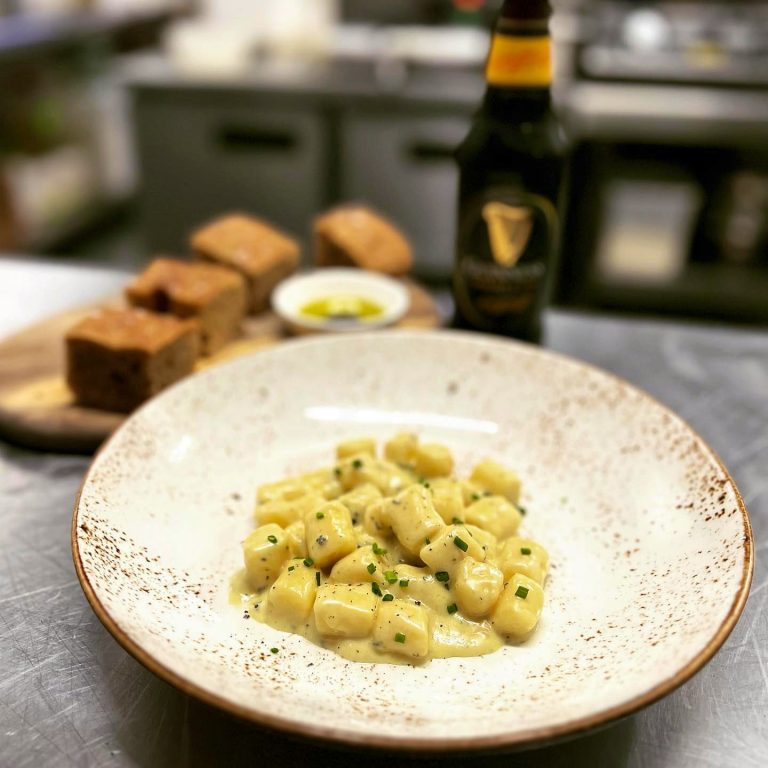 336080058 189990857105226 8854581646682583283 n 27112023103133 768x768