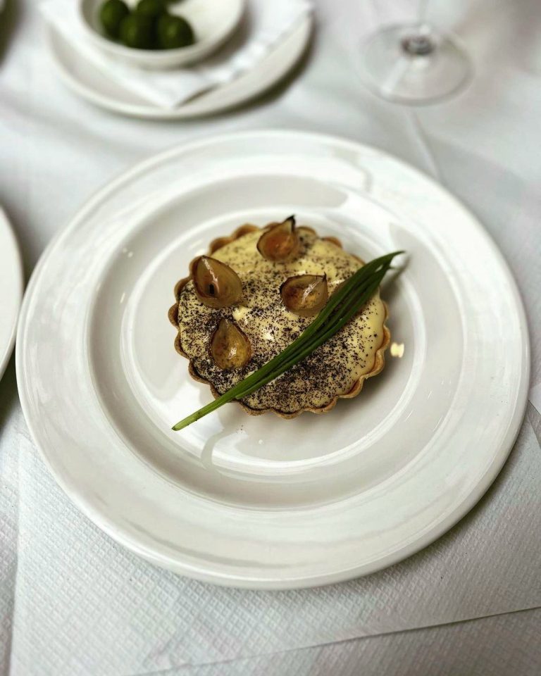 341584219 612859447075897 1490427675195299285 n 13112023120912 768x960