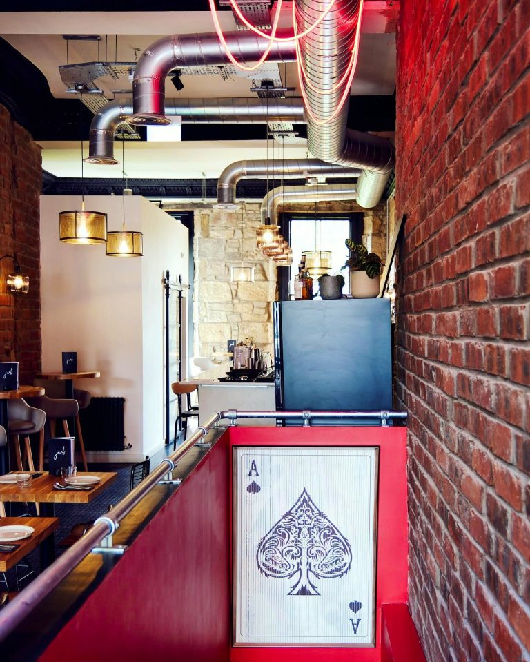 358741802 274499321892962 4347854405128015979 n 18072023101224 768x959