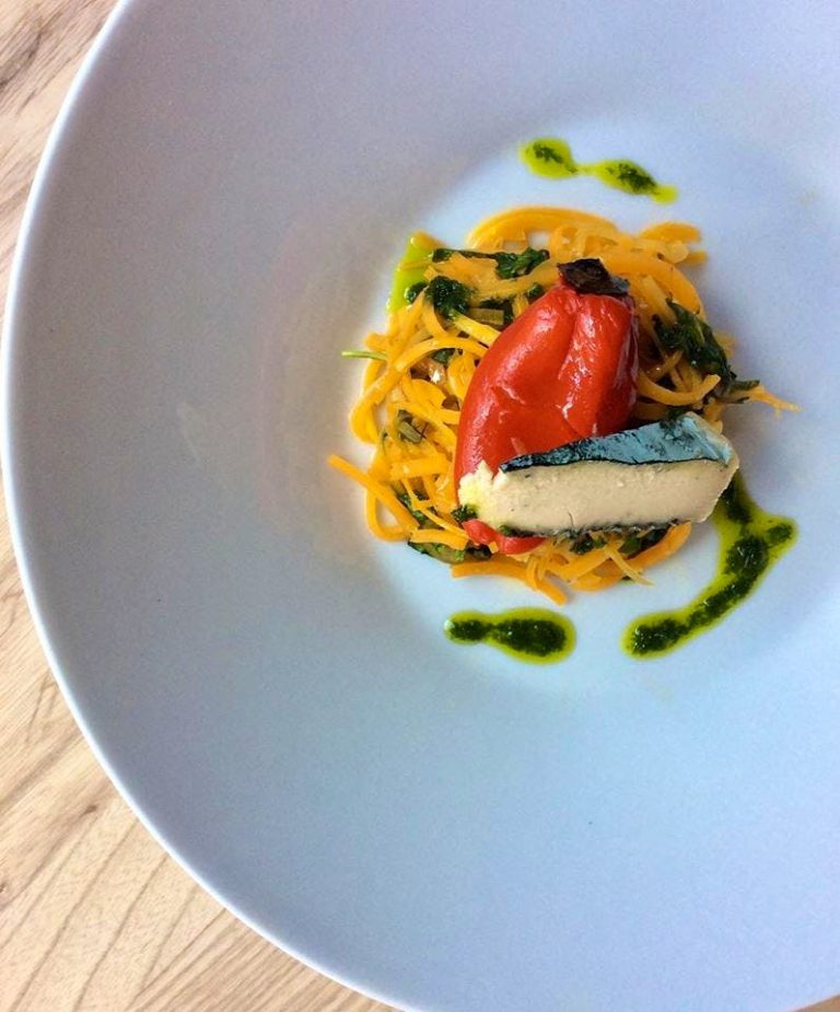 35881930 1979092665734424 3380362192229498880 n 09082019115316 768x925