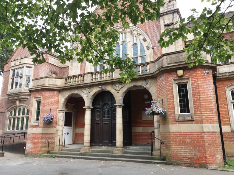 37251584 1940266776035968 8485443792944496640 n 768x576