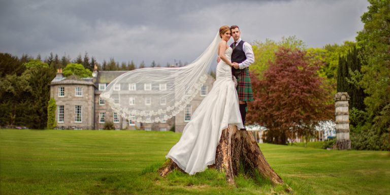 373 Holly Andrew Raemoir Housel Hotel Parris Photography whrpuh 768x384