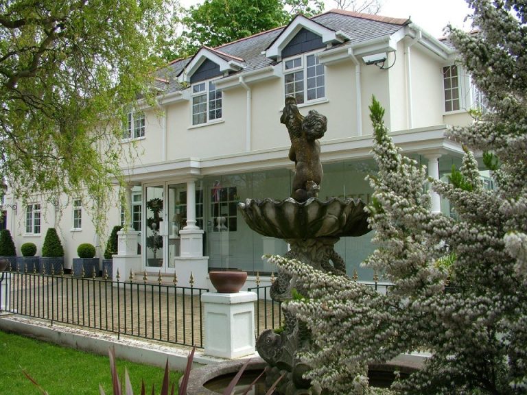 377248 511329325562244 1097902168 n eaa6a2 768x576