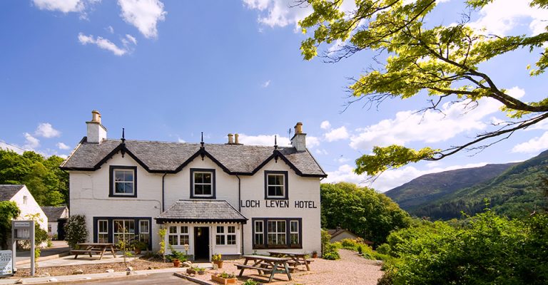 3ff94278 d9a8 459b 908e ca28c40b326b header hotel 02 768x400