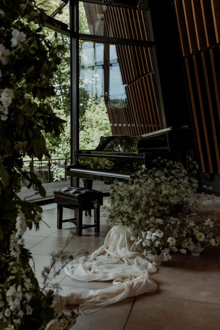 4.CarlaAnnphotography 768x1152