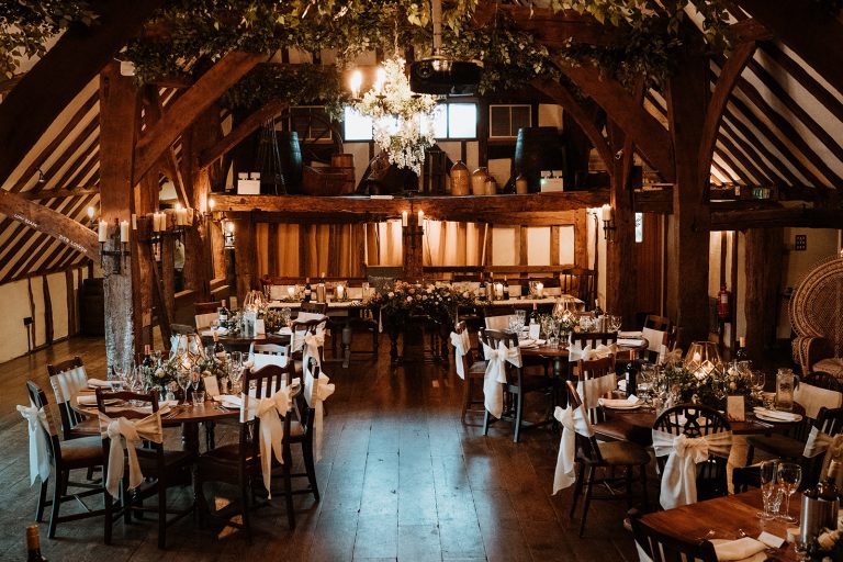 406 KentWeddingatTheMoatWrotham NicolaDawsonPhotography 768x512